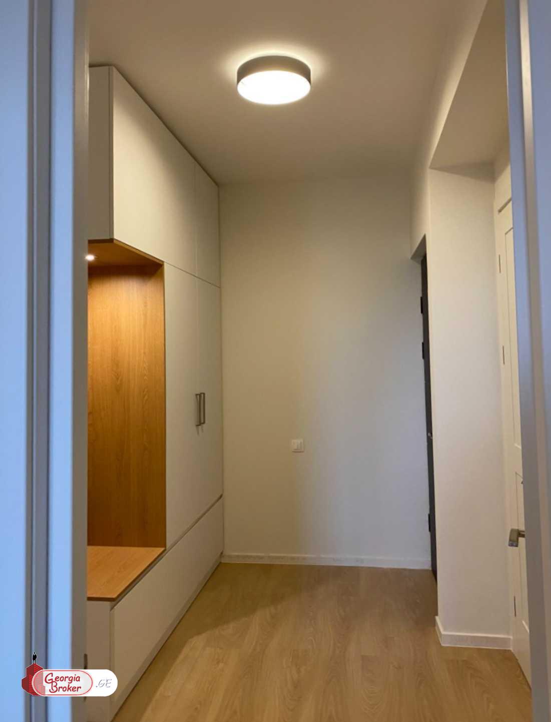 nearly repaired 2-room apartment for sale