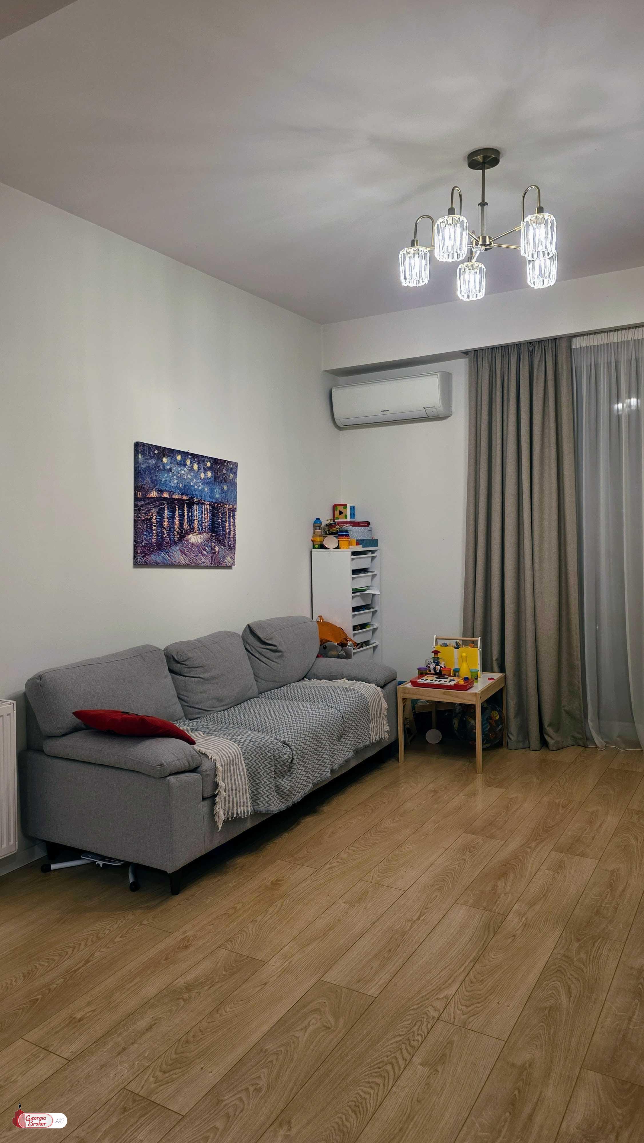 nearly repaired 2-room apartment for sale