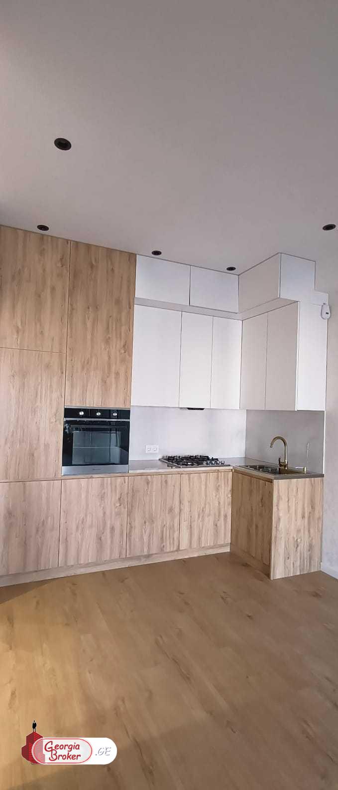 nearly repaired 3-room apartment for sale