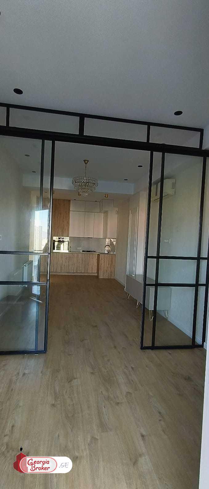 nearly repaired 3-room apartment for sale