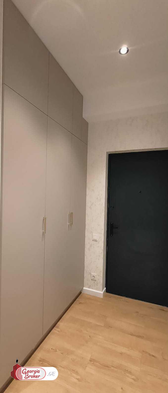 nearly repaired 3-room apartment for sale