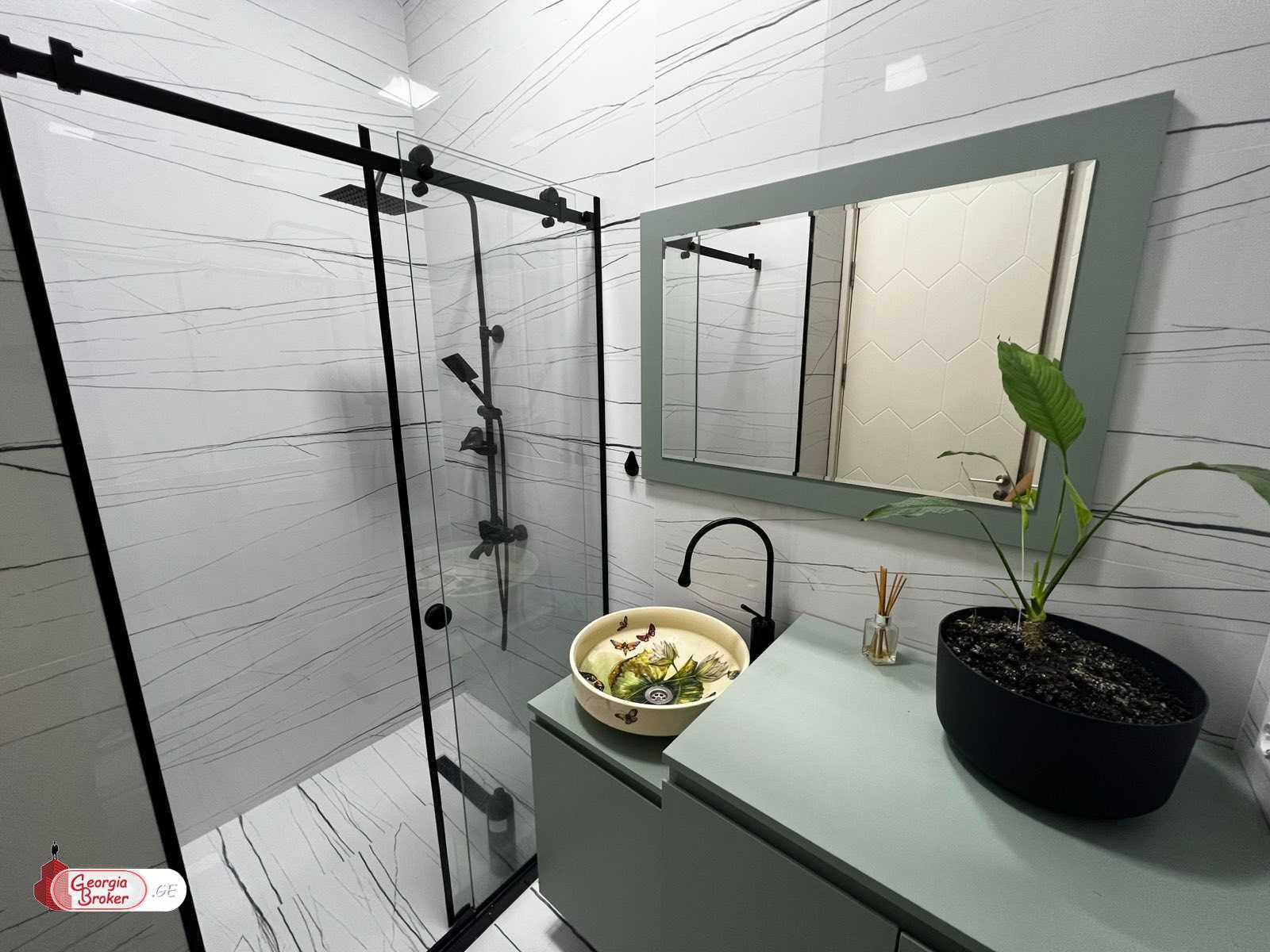 nearly repaired 2-room apartment for sale