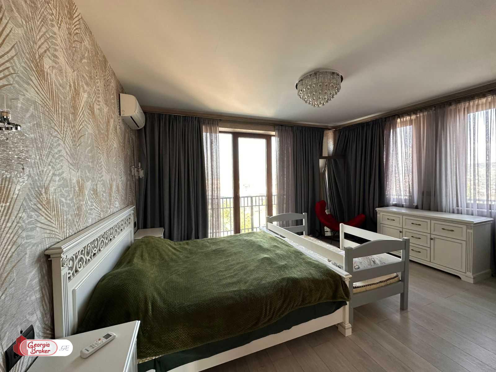 nearly repaired 4-room apartment for sale