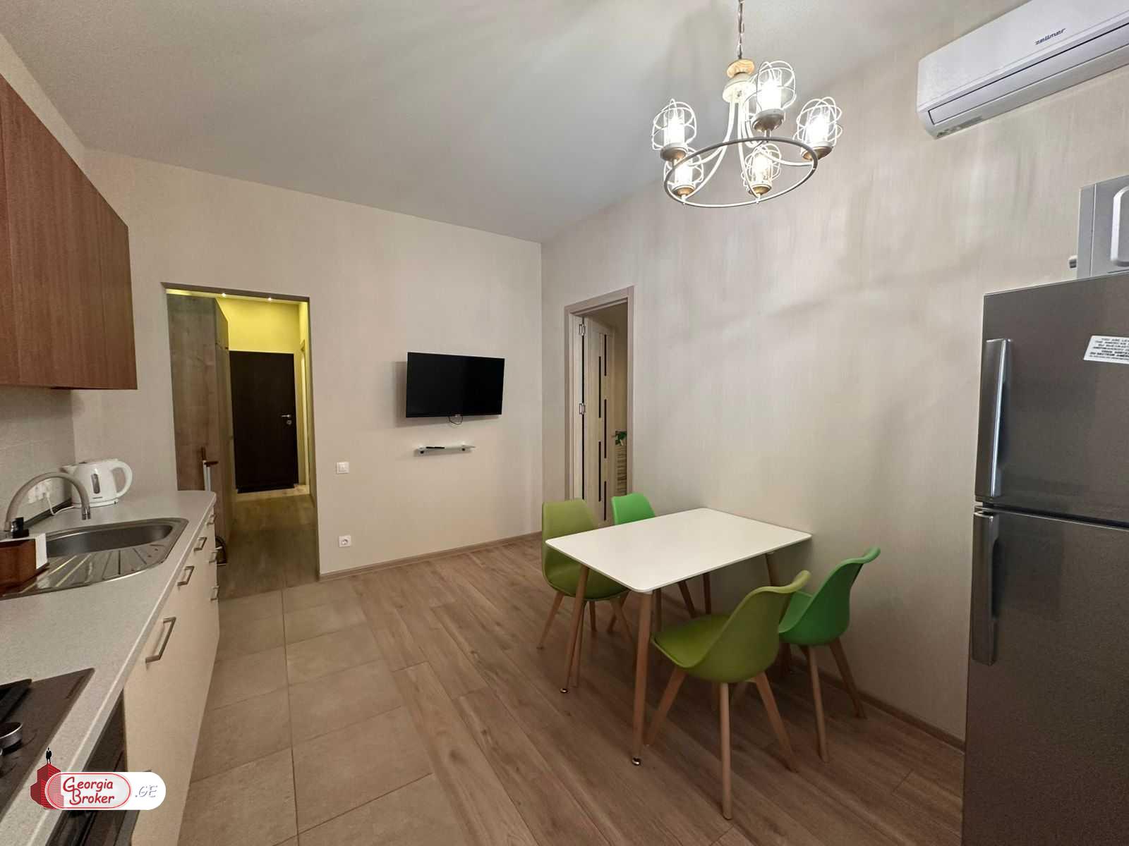 nearly repaired 3-room apartment for rent