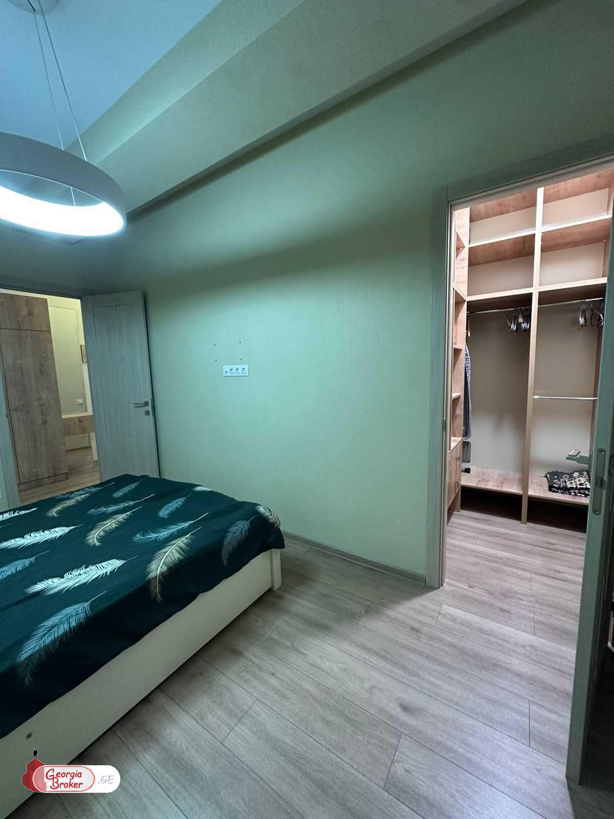 nearly repaired 3-room apartment for rent