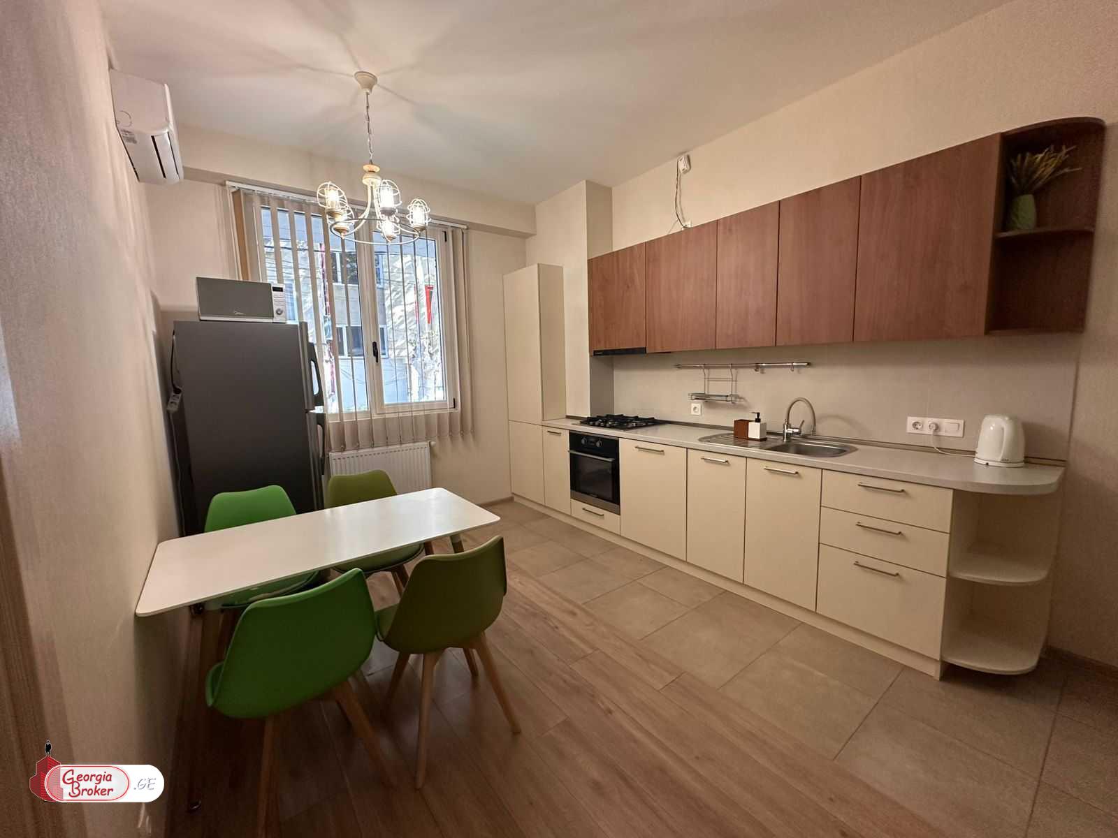 nearly repaired 3-room apartment for sale