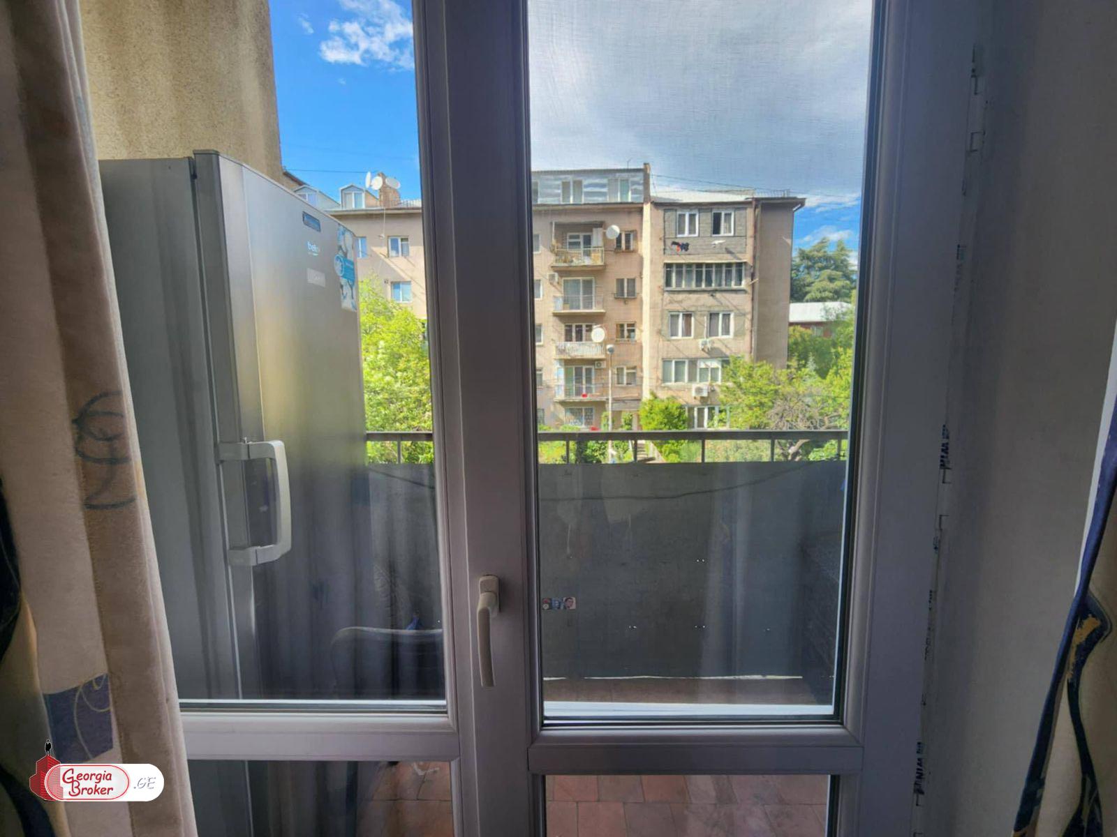 nearly repaired 3-room apartment for sale