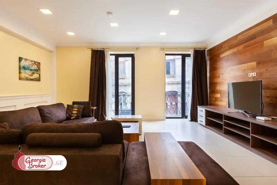 nearly repaired 3-room apartment for sale