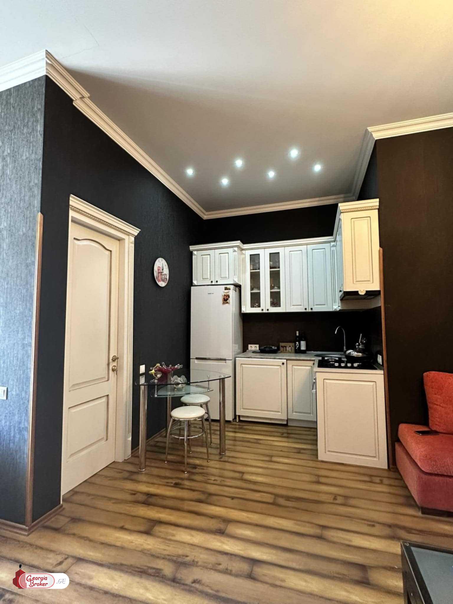 nearly repaired 2-room apartment for sale