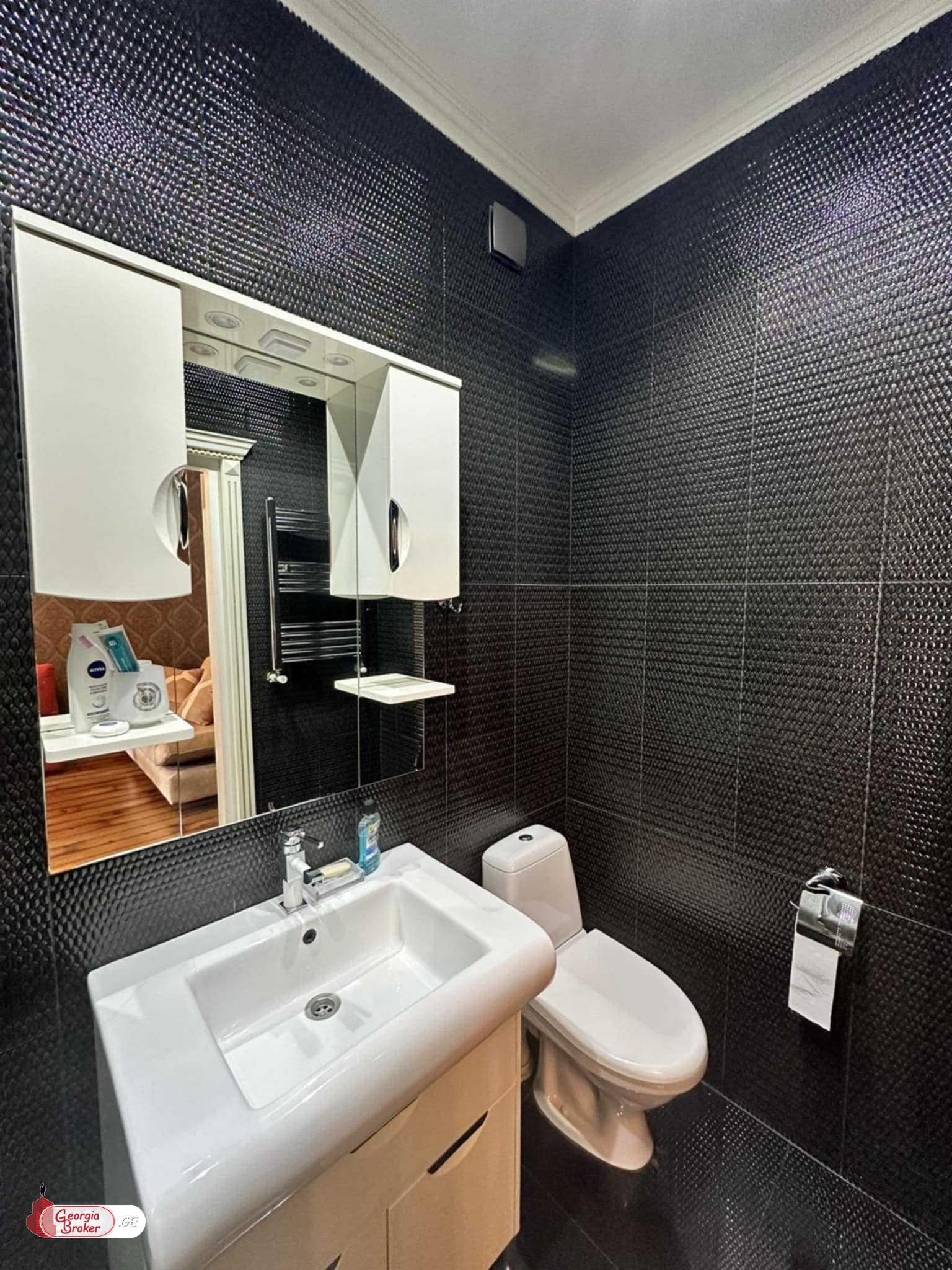 nearly repaired 2-room apartment for sale