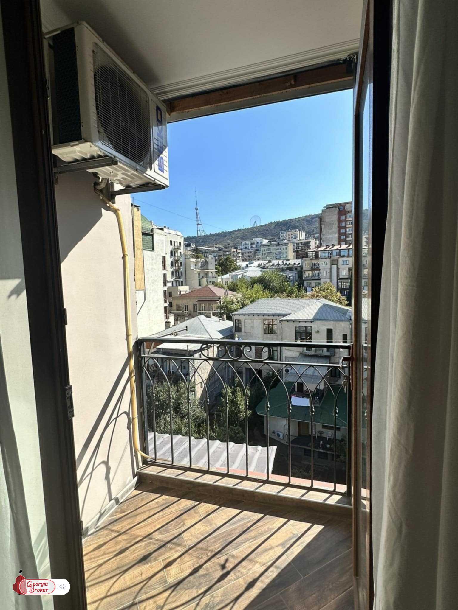 nearly repaired 2-room apartment for sale