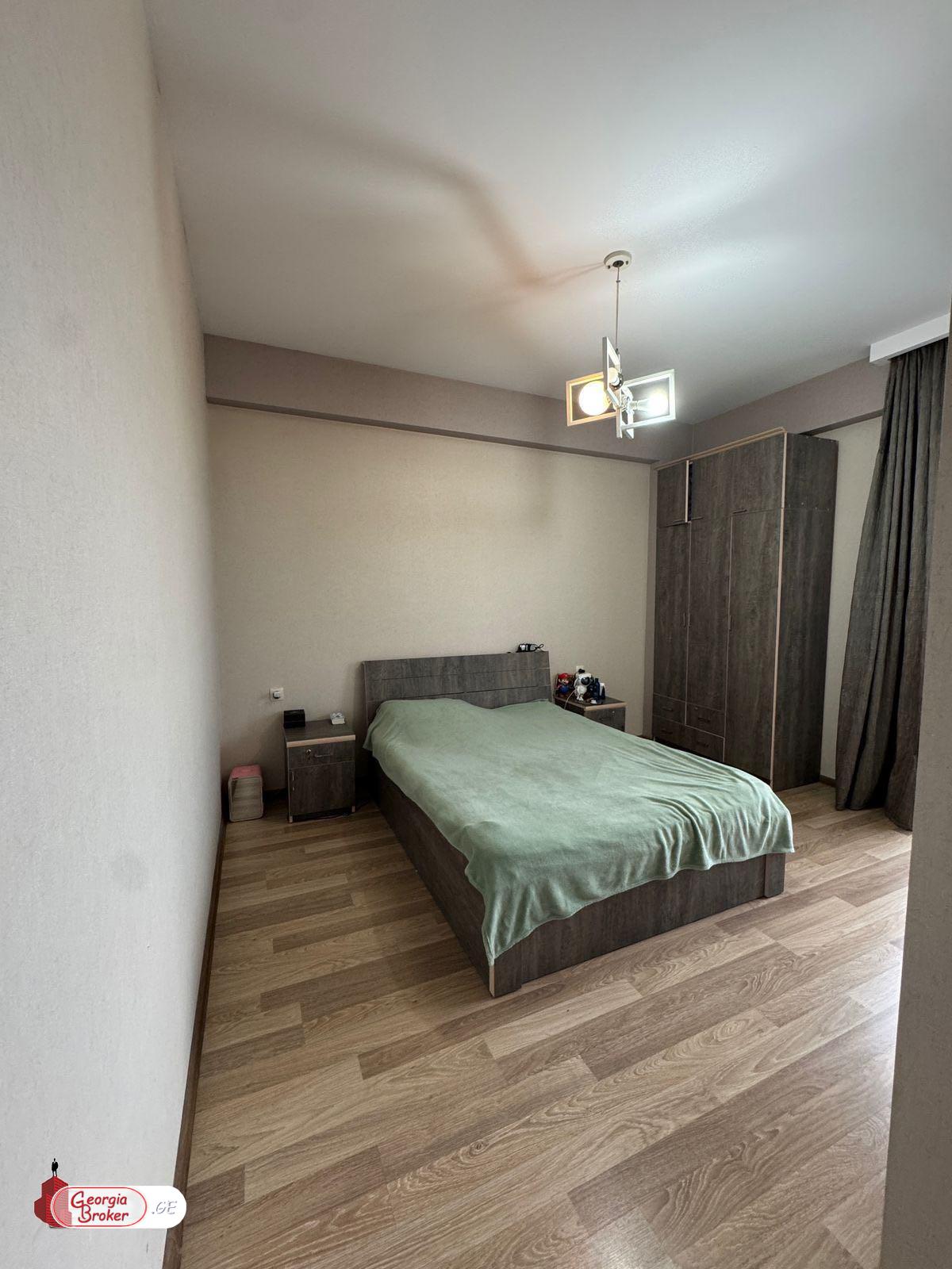 nearly repaired 3-room apartment for sale