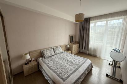 nearly repaired 5-room apartment for sale