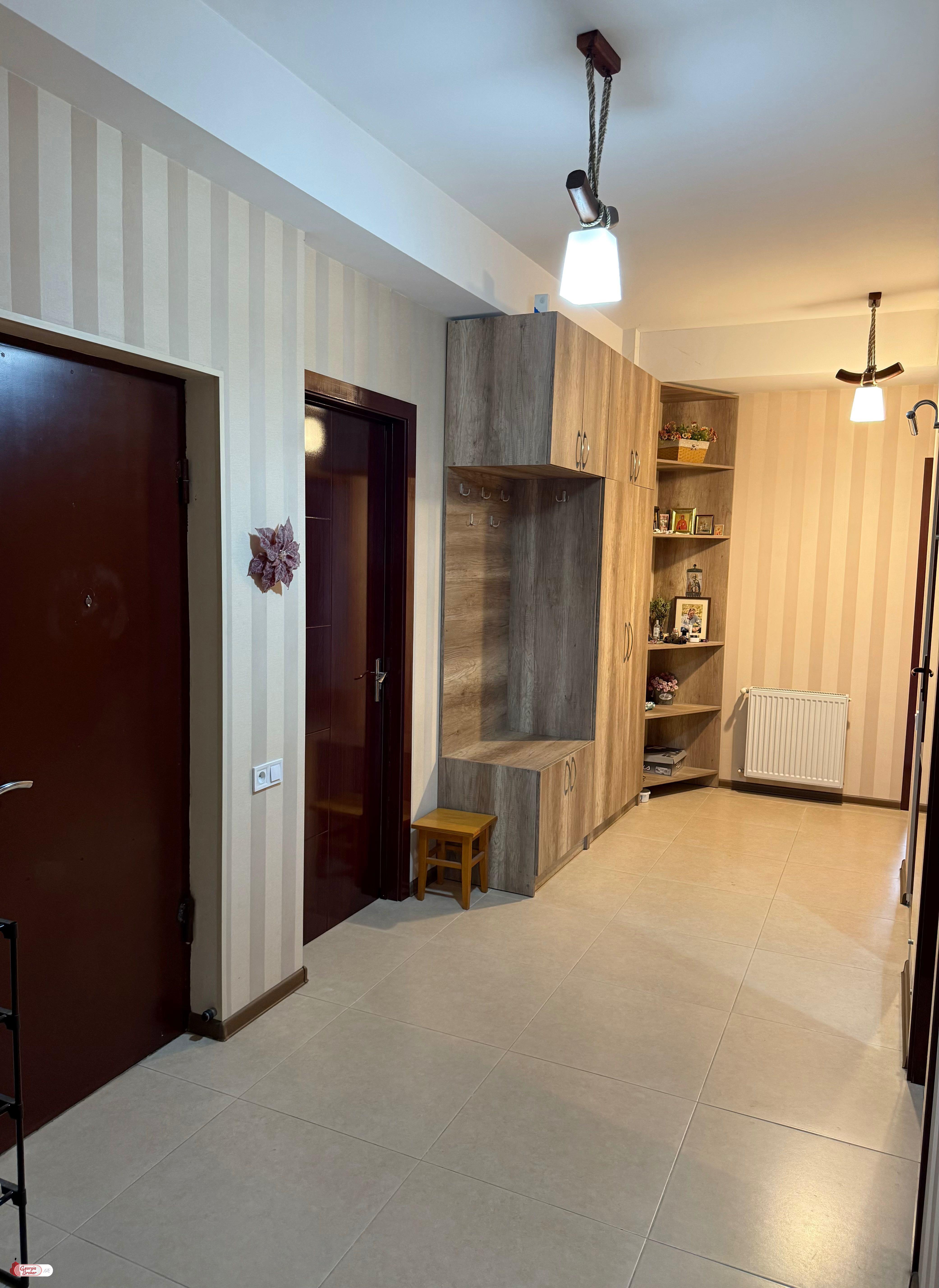 nearly repaired 5-room apartment for sale