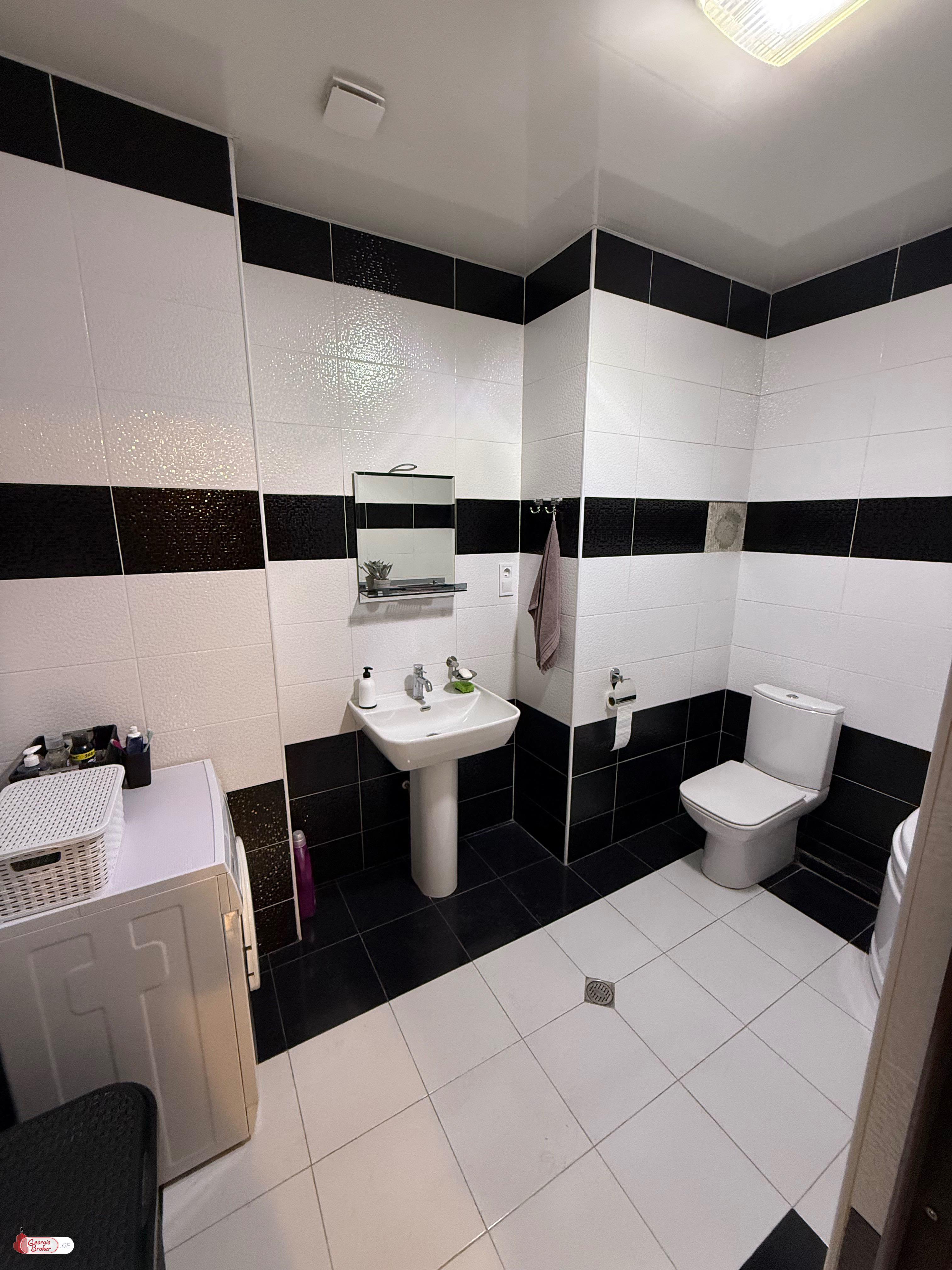 nearly repaired 5-room apartment for sale