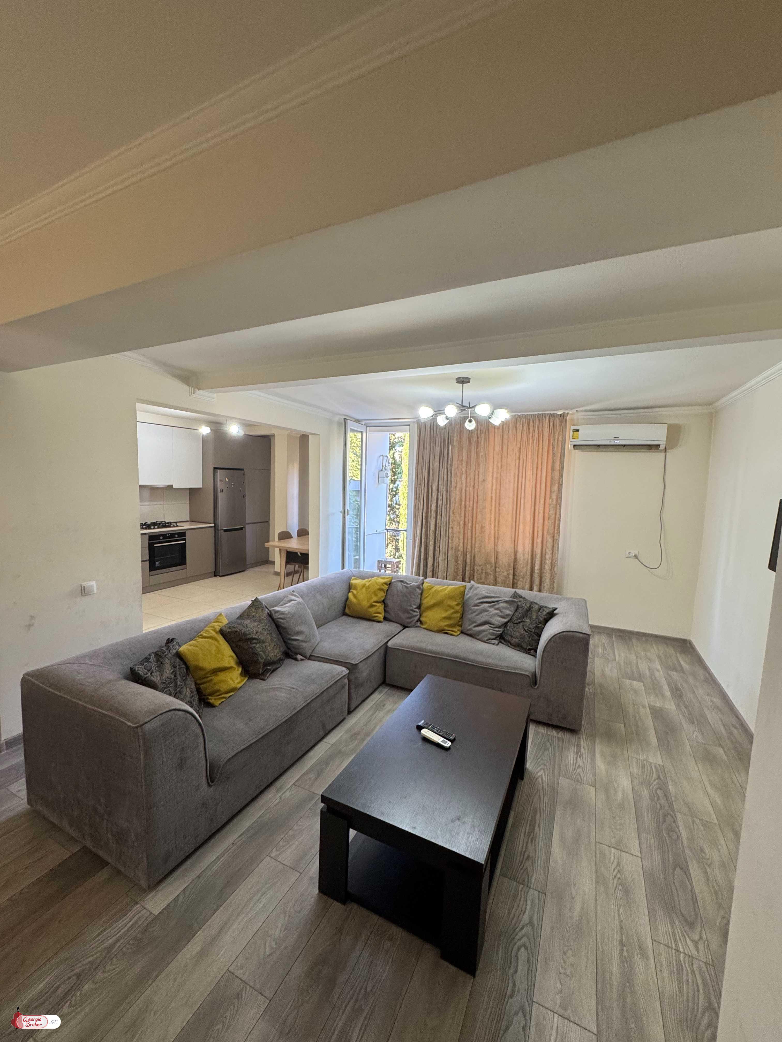 nearly repaired 3-room apartment for sale