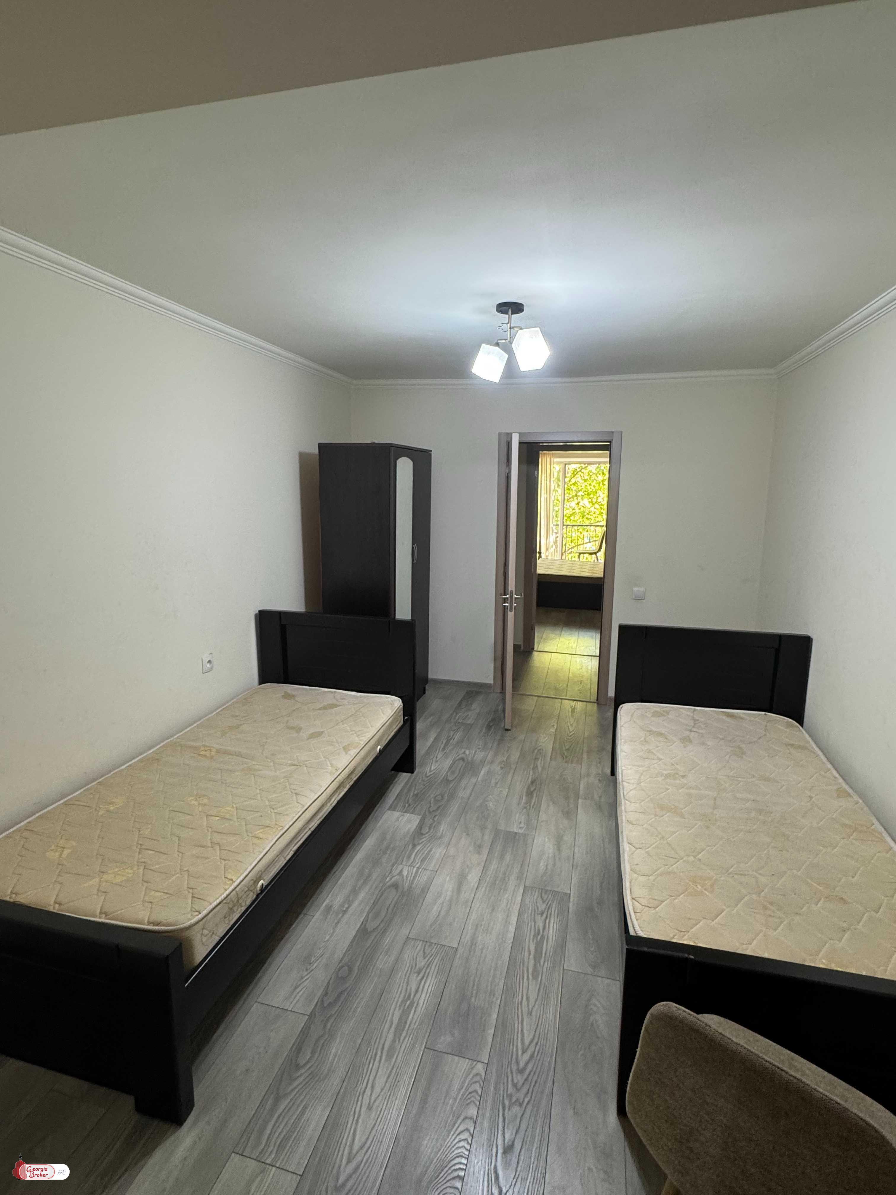 nearly repaired 3-room apartment for sale