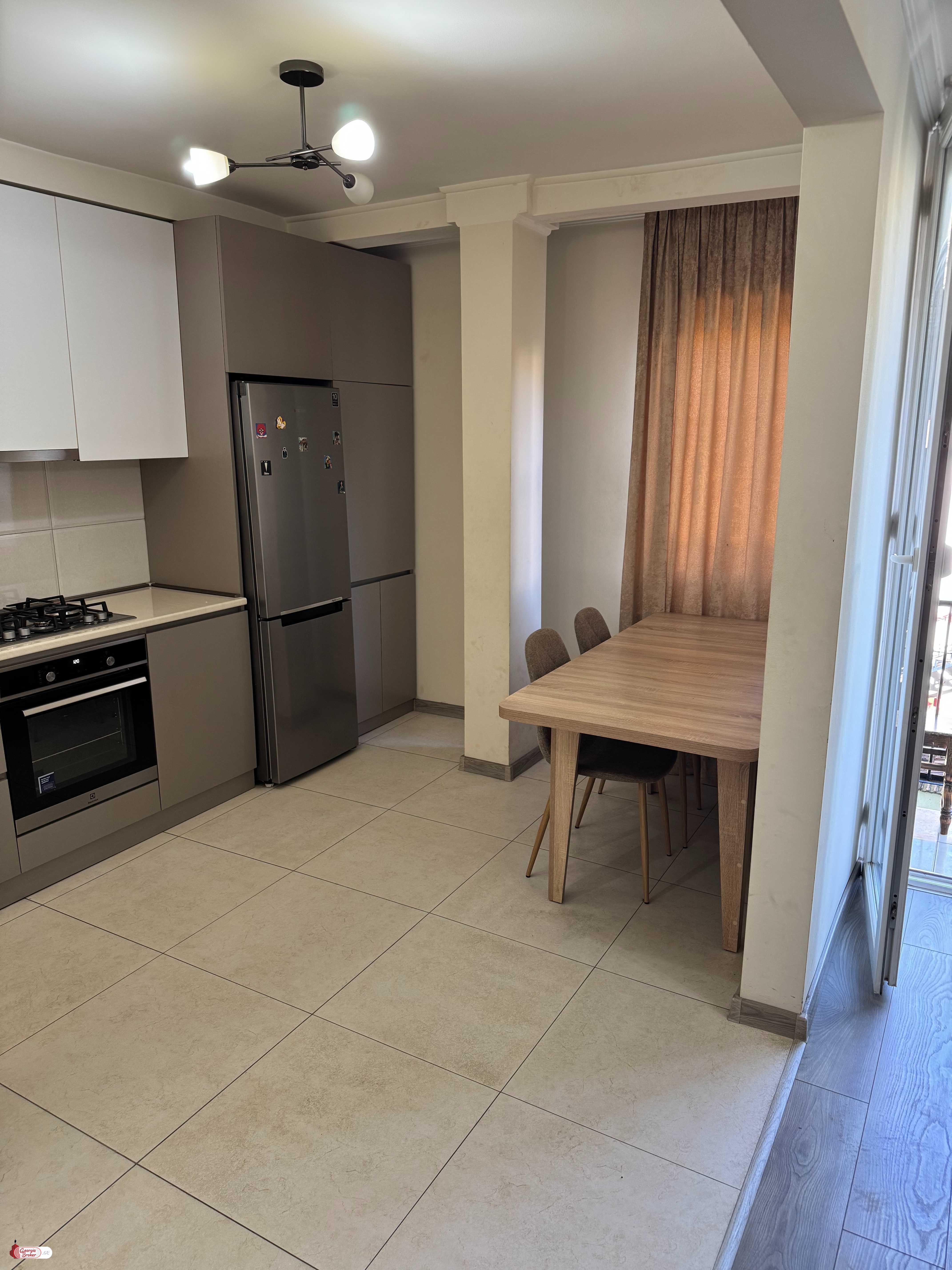 nearly repaired 3-room apartment for sale