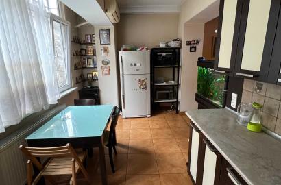 old repaired 3-room apartment for sale