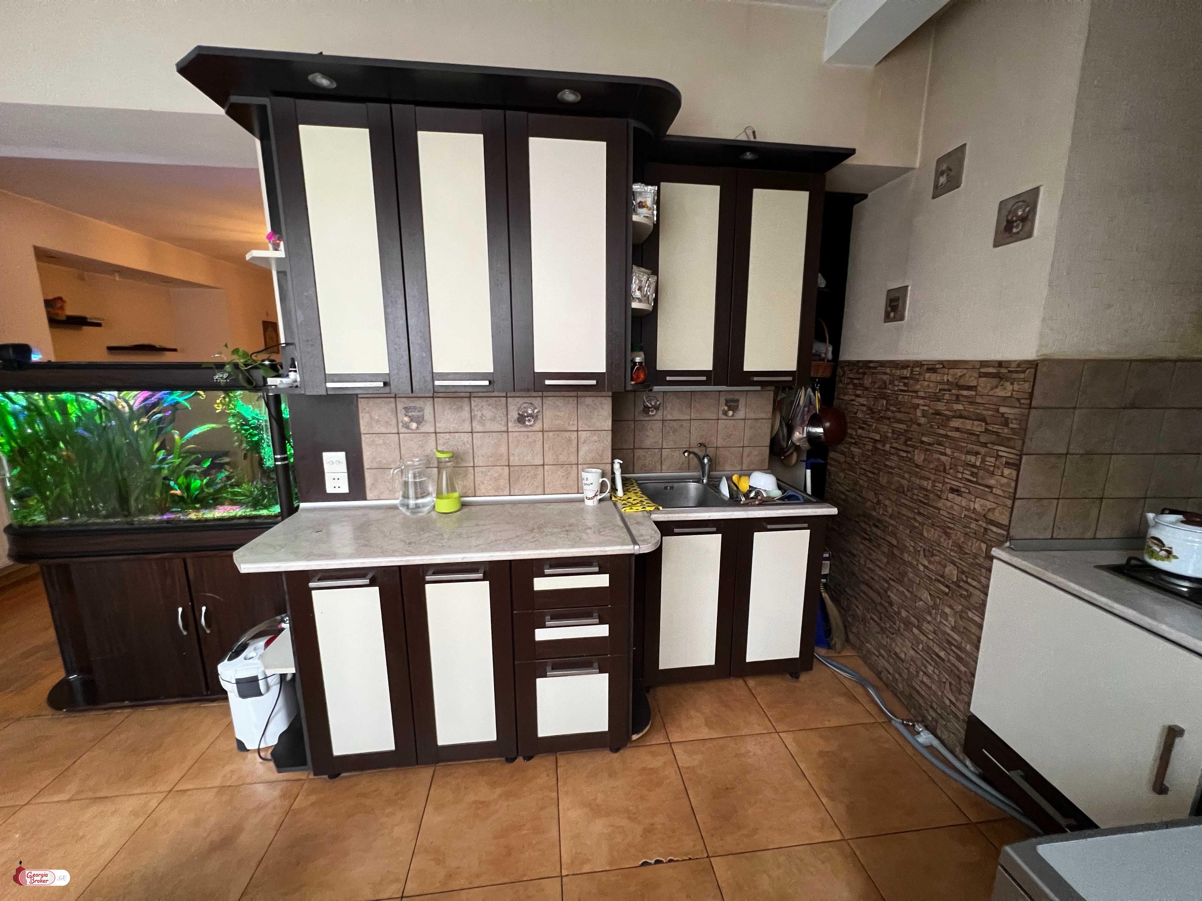 old repaired 3-room apartment for sale