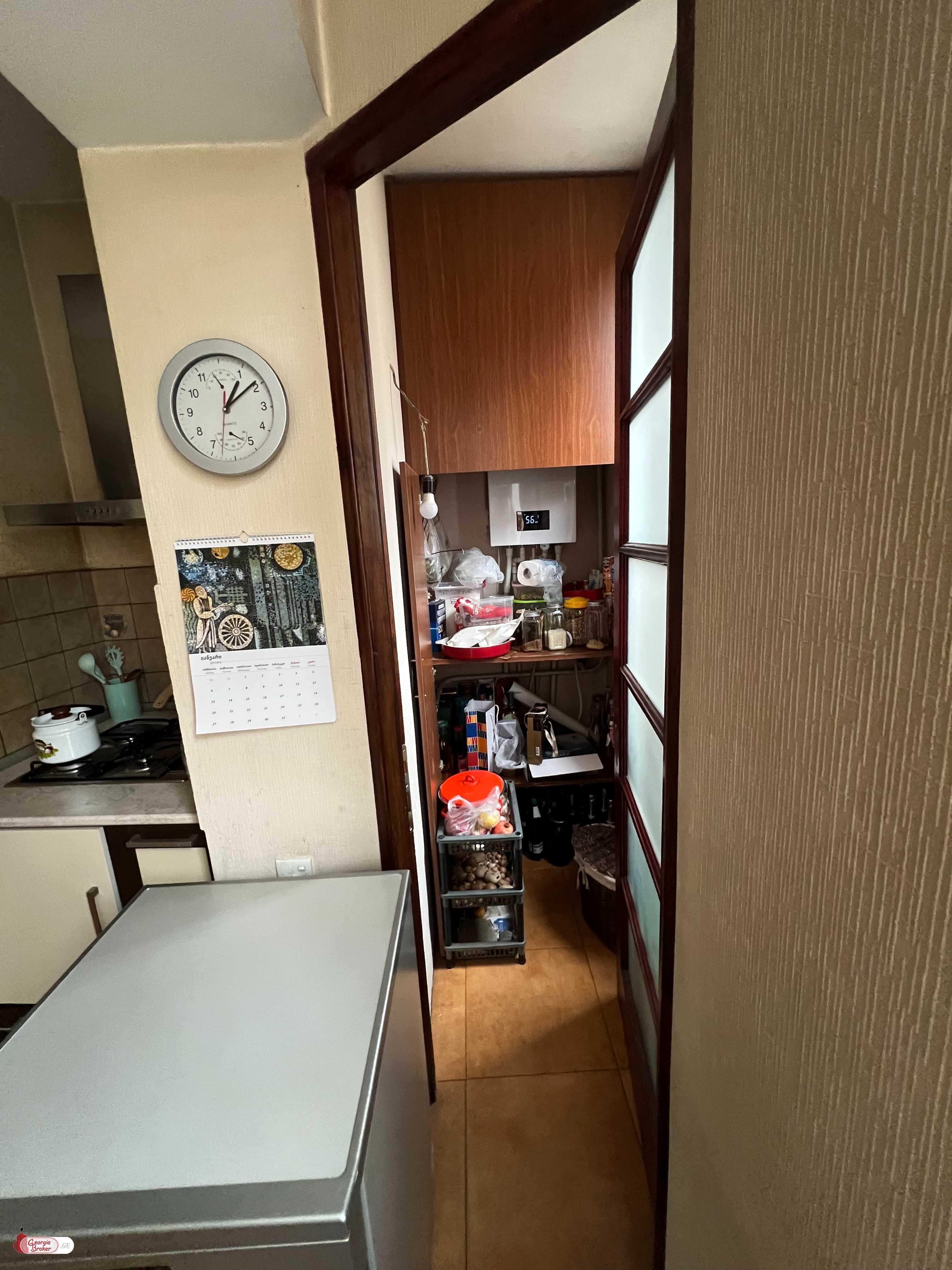 old repaired 3-room apartment for sale