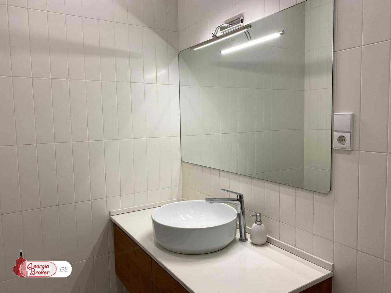 nearly repaired 3-room apartment for sale