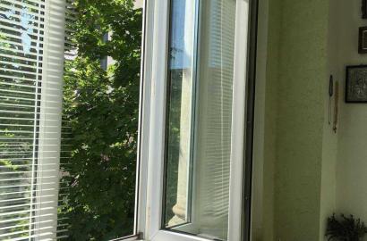 nearly repaired 4-room apartment for sale