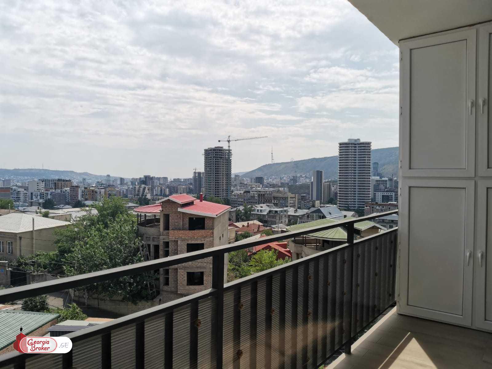 nearly repaired 3-room apartment for sale