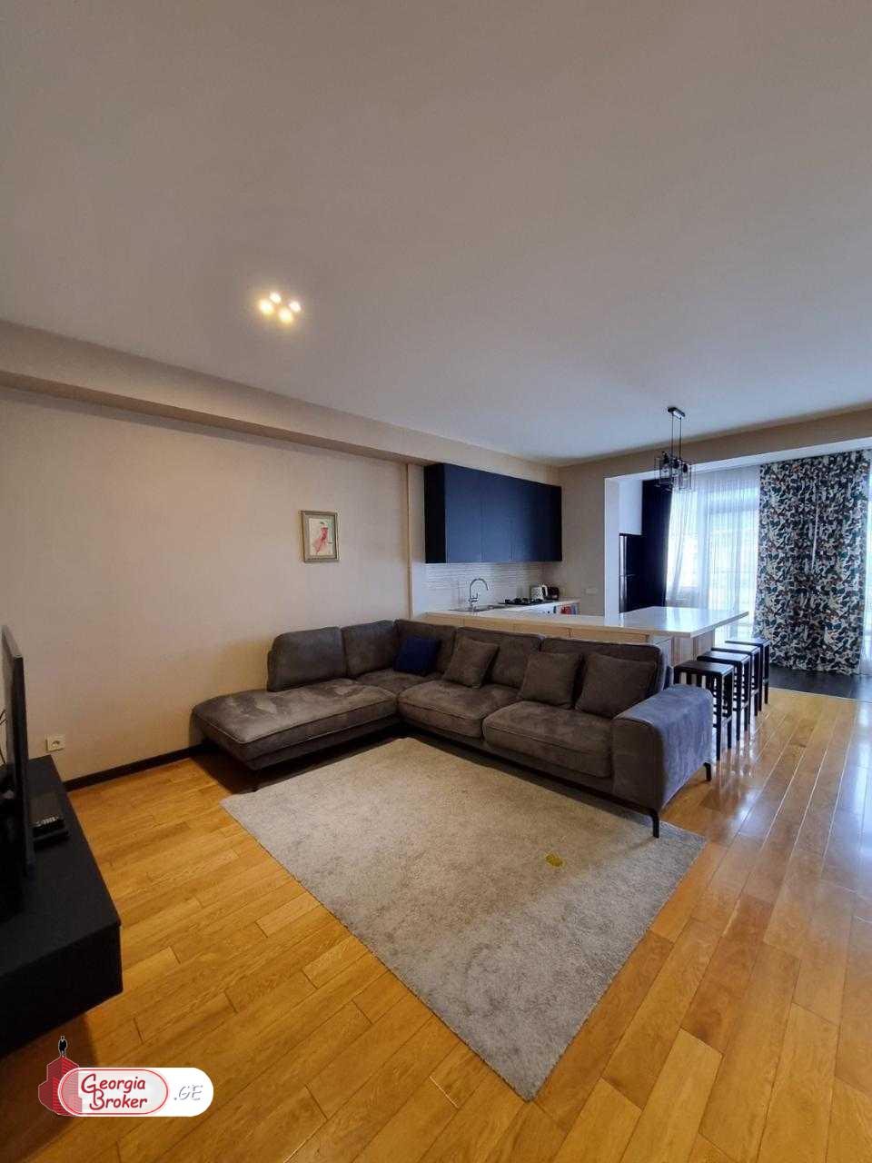 nearly repaired 3-room apartment for sale