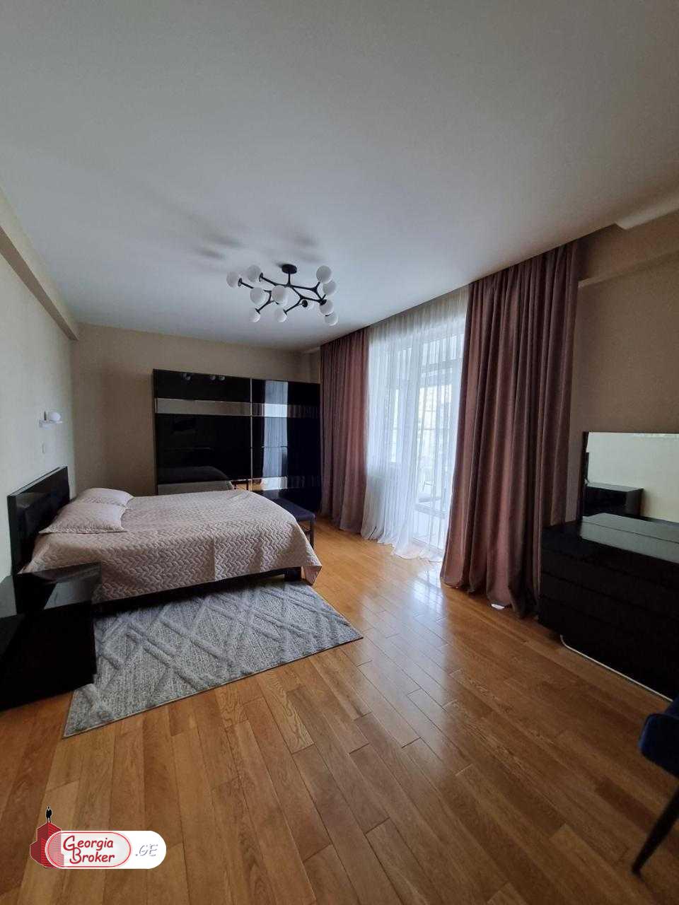 nearly repaired 3-room apartment for sale