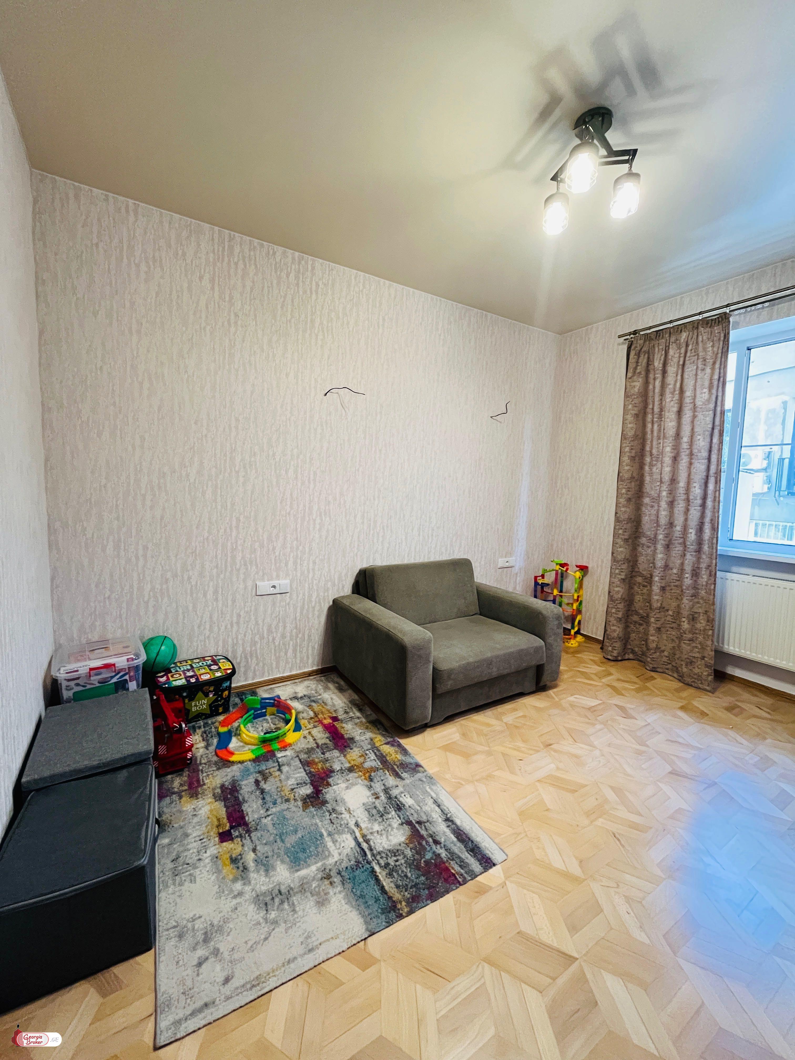 nearly repaired 4-room apartment for sale