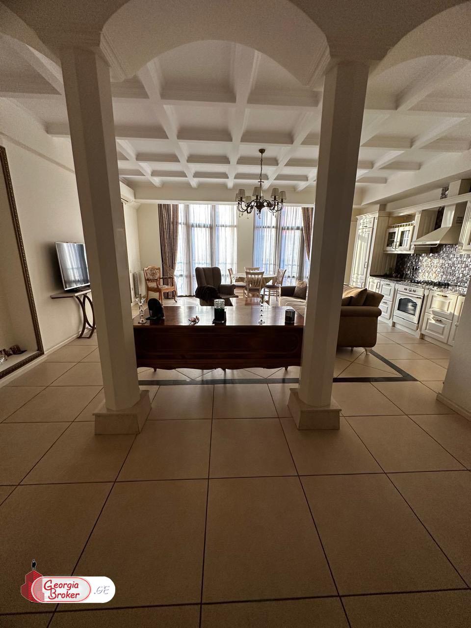 nearly repaired 2-room apartment for sale