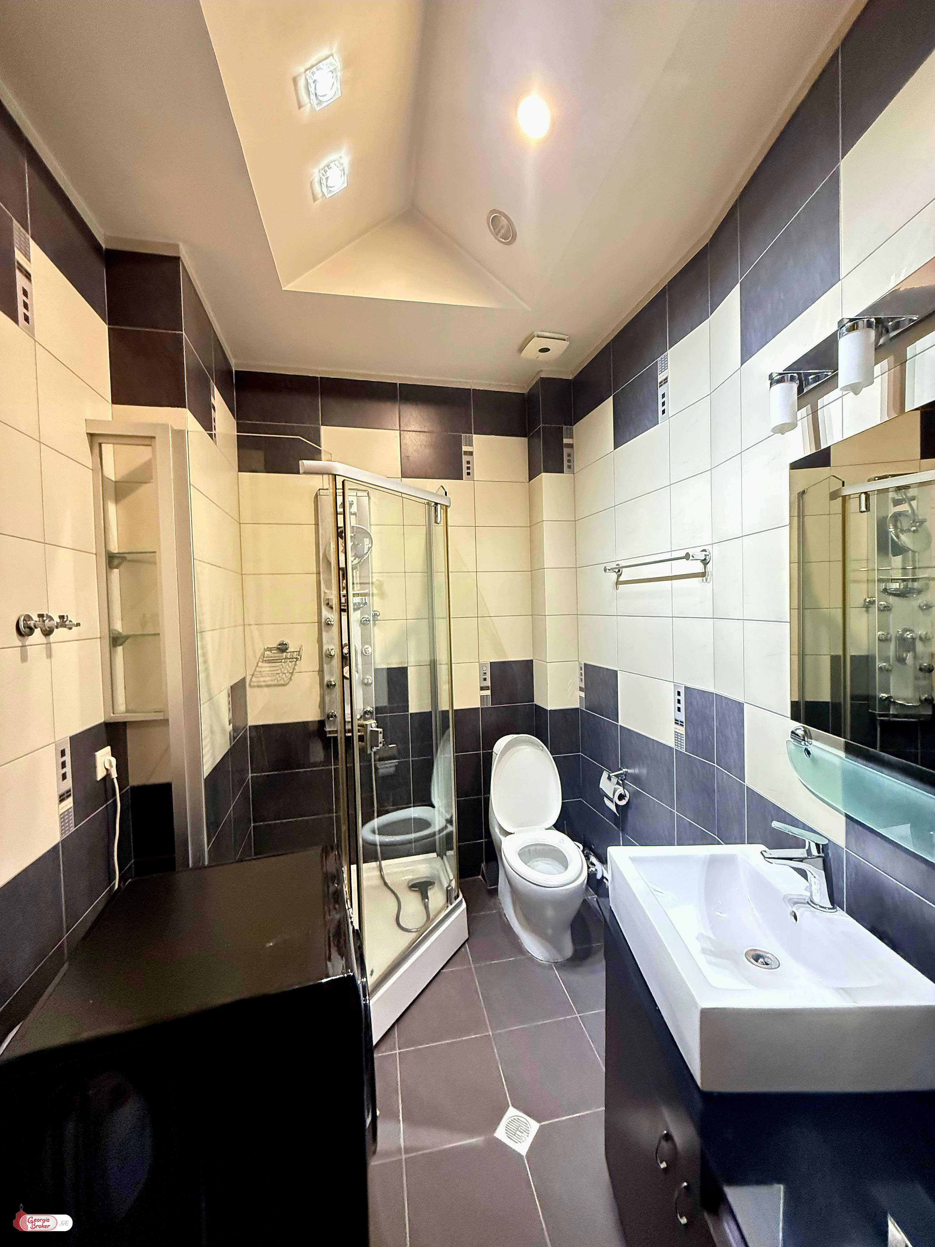 nearly repaired 4-room apartment for sale