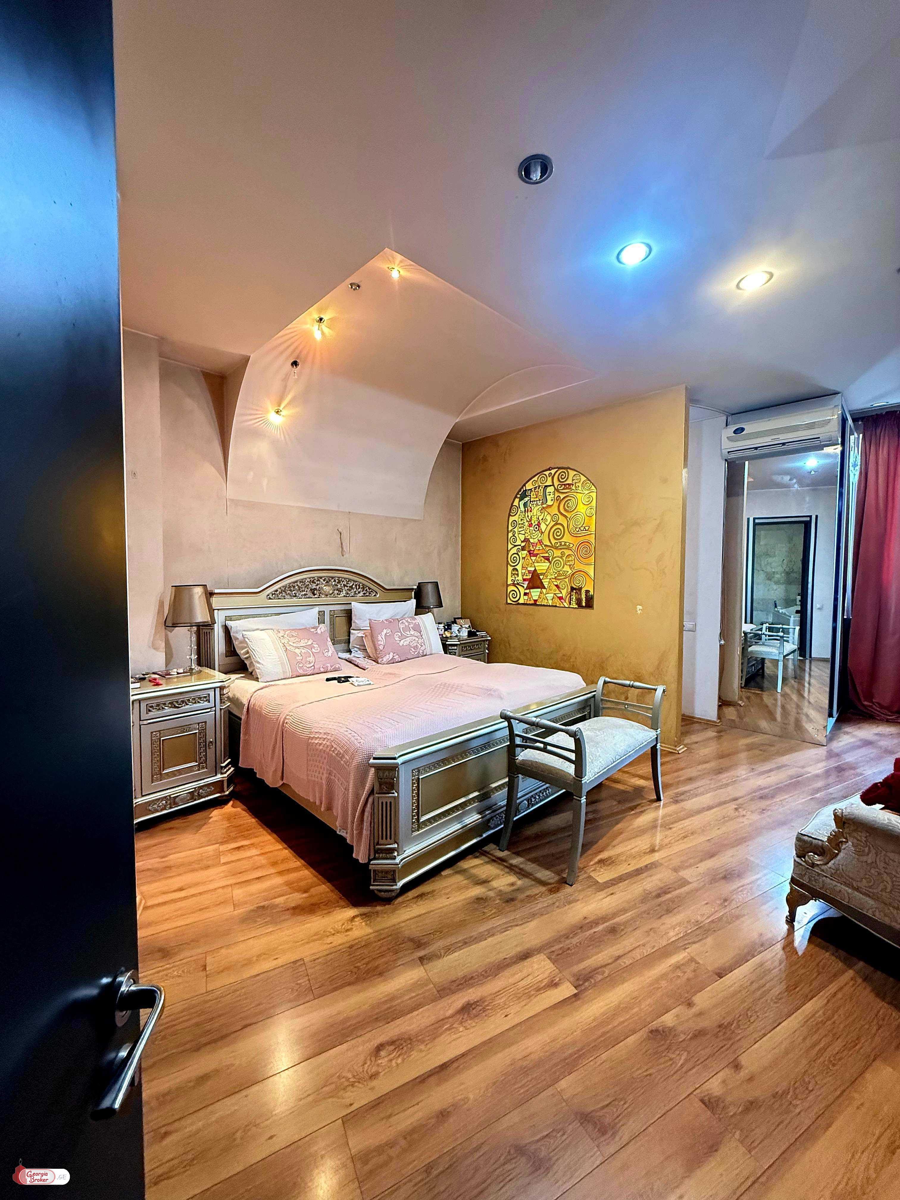 nearly repaired 4-room apartment for sale