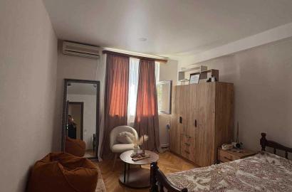 nearly repaired 4-room apartment for sale
