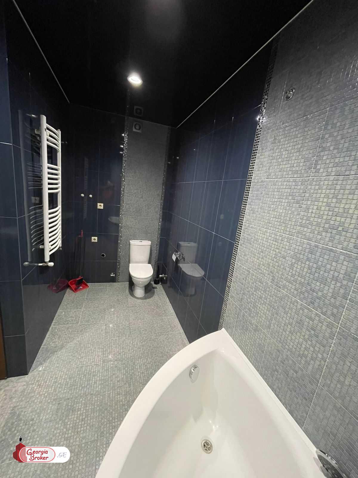 nearly repaired 3-room apartment for sale