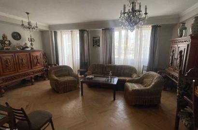 nearly repaired 3-room apartment for sale