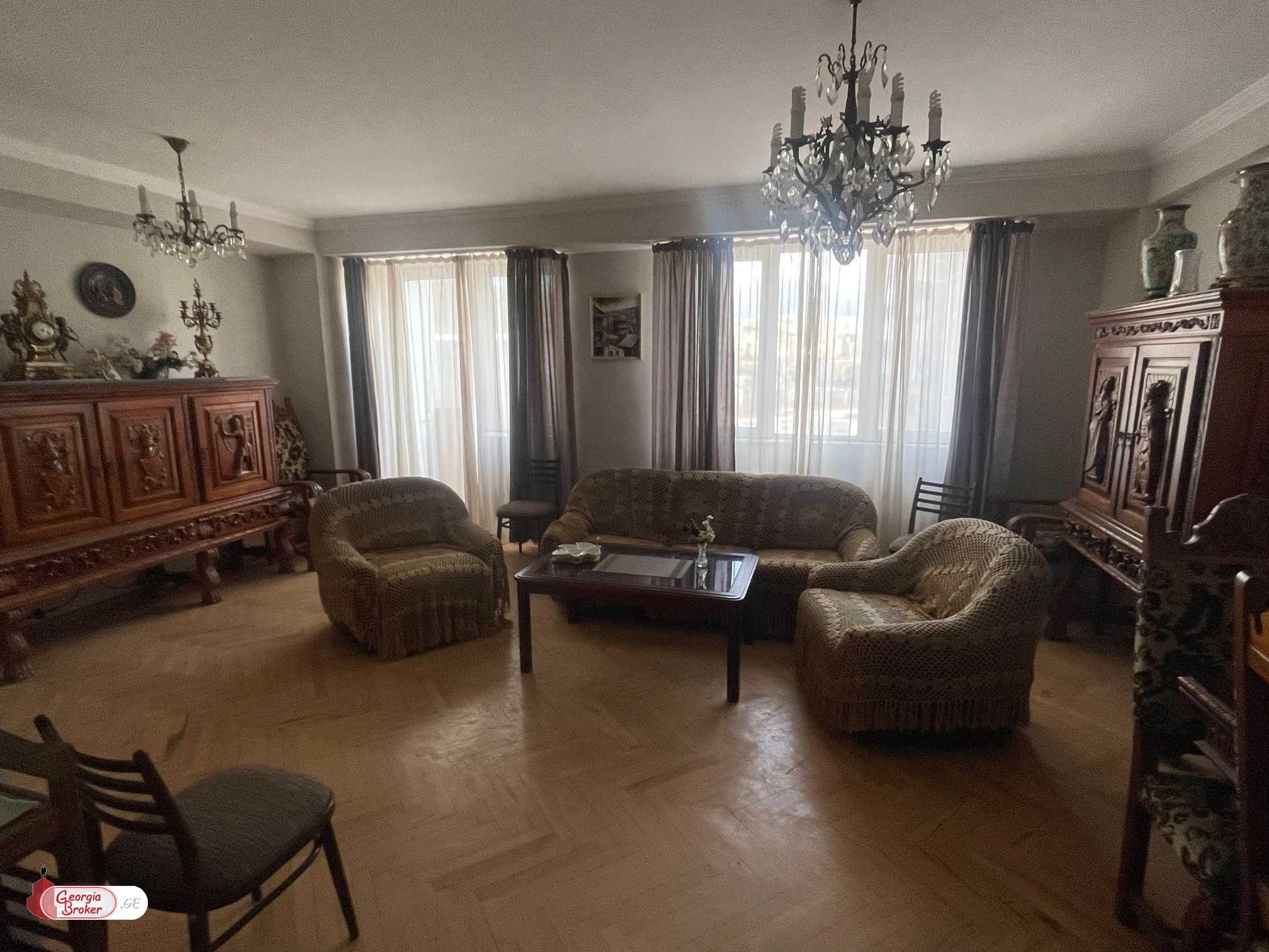 nearly repaired 3-room apartment for sale