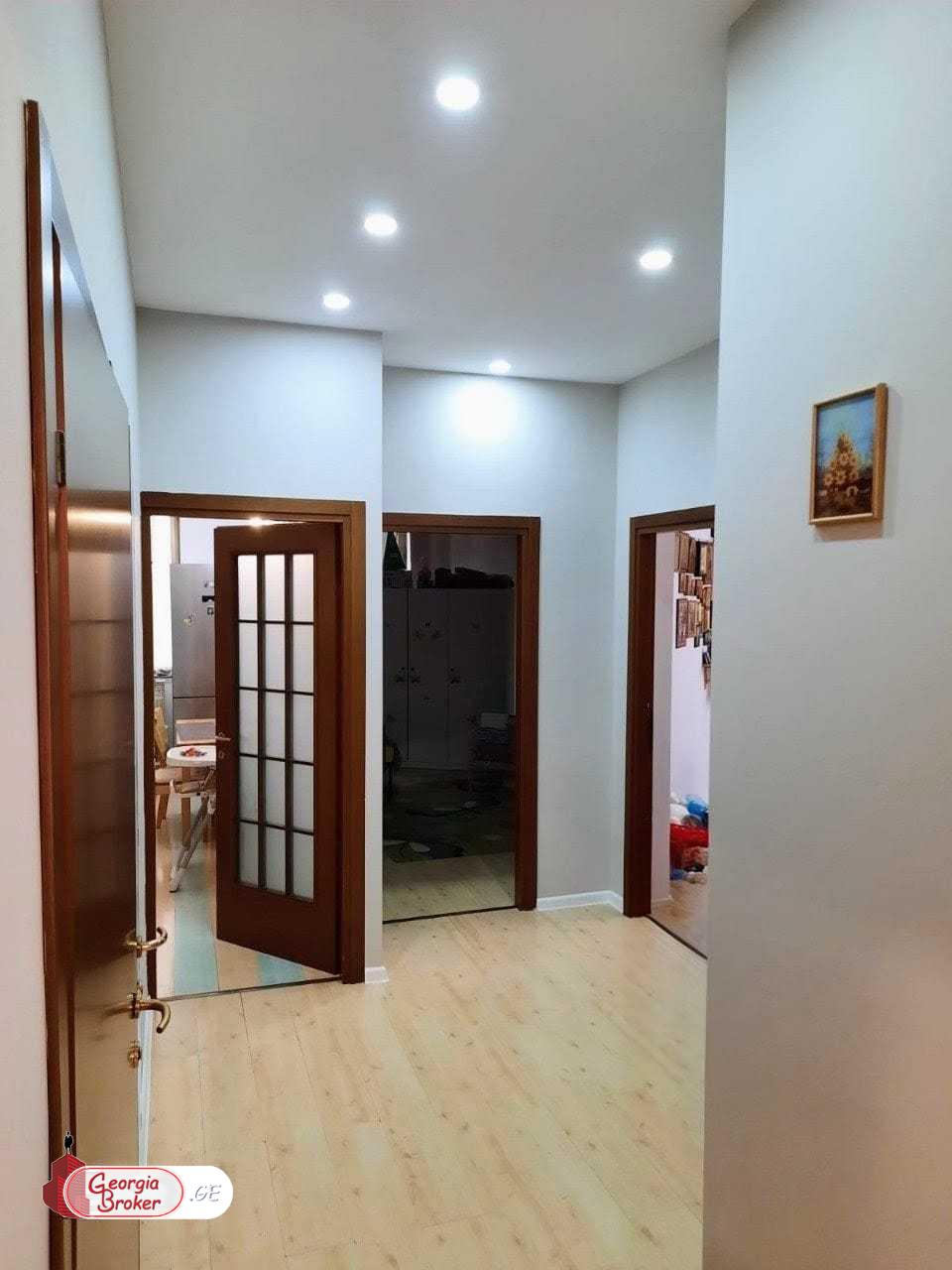 nearly repaired 5-room apartment for sale