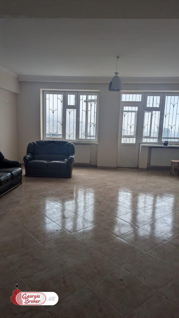 nearly repaired 5-room apartment for sale