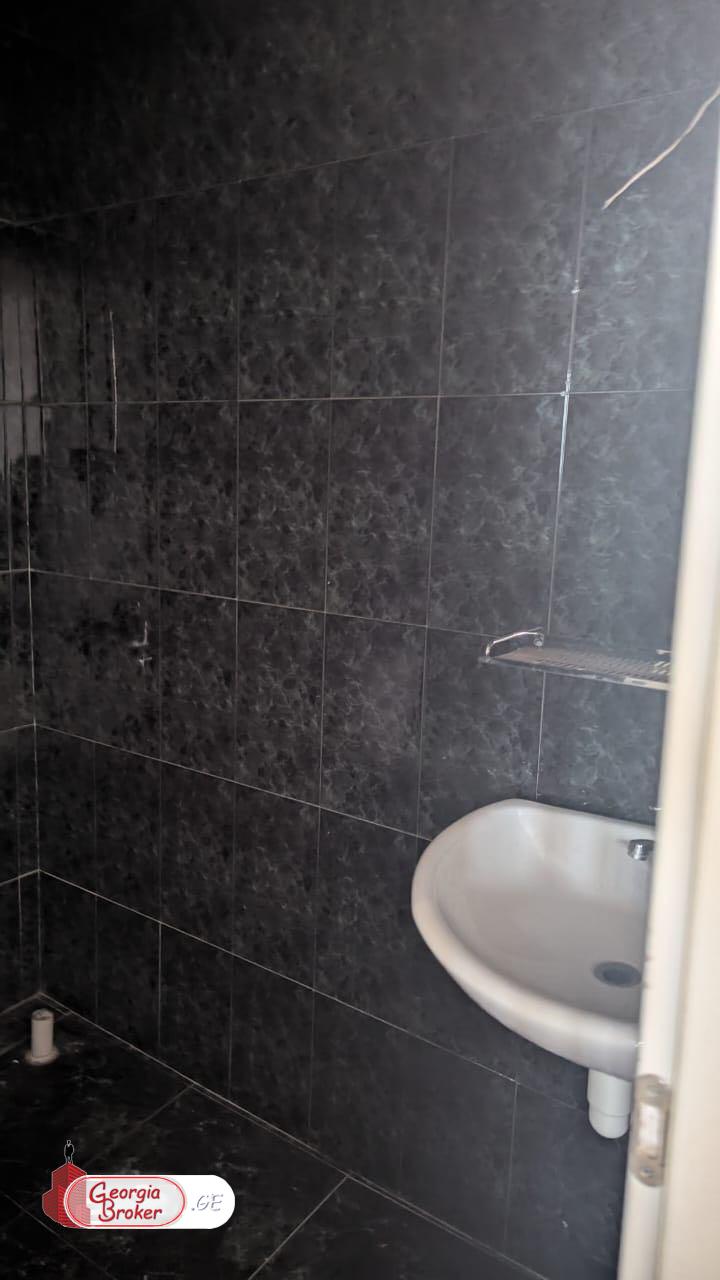 nearly repaired 5-room apartment for sale