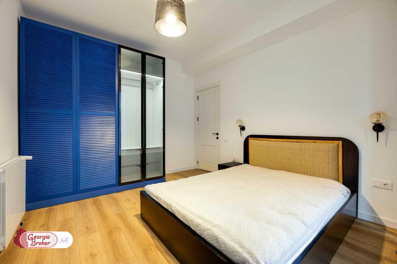 nearly repaired 3-room apartment for sale