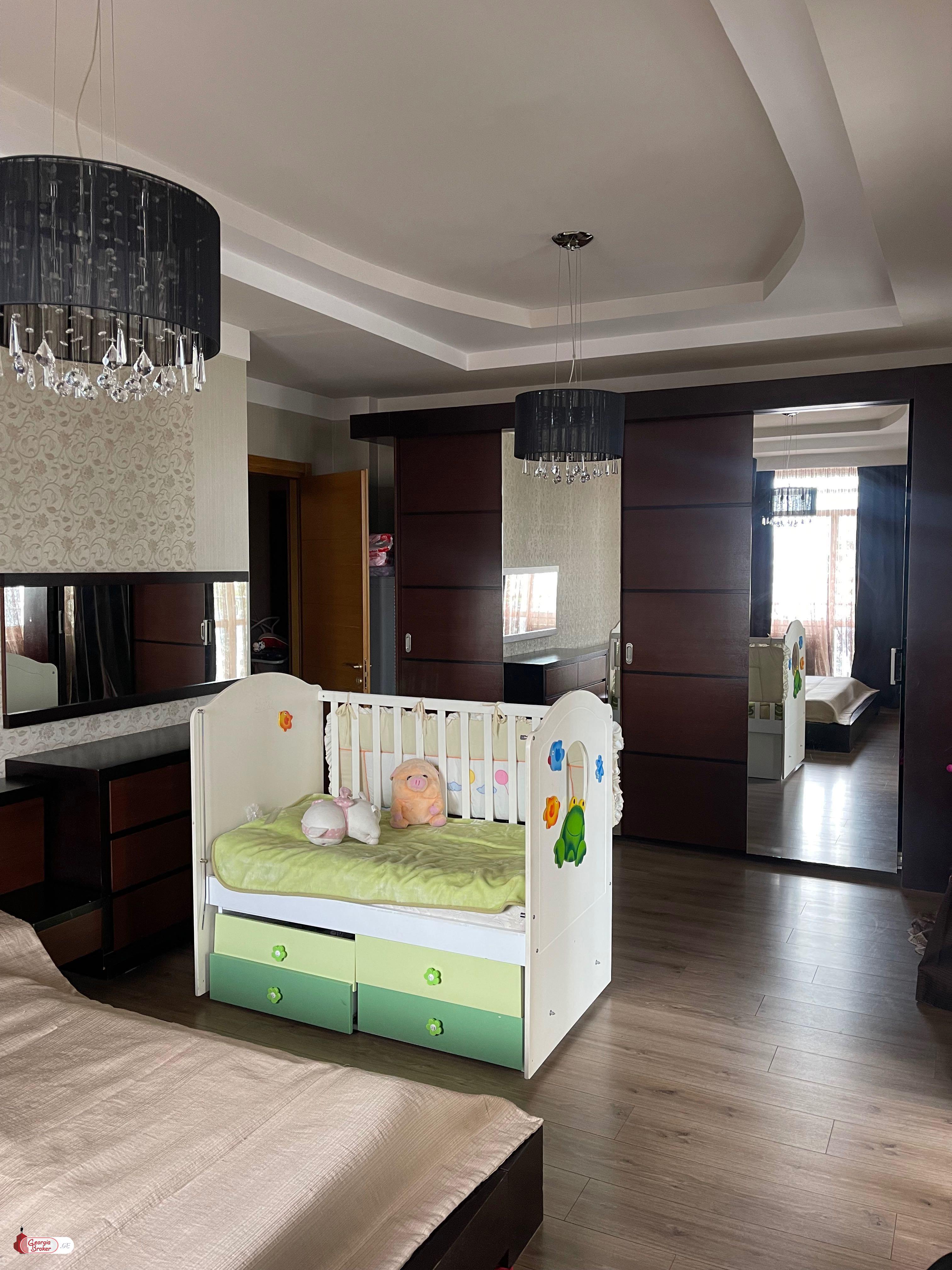 nearly repaired 4-room apartment for sale