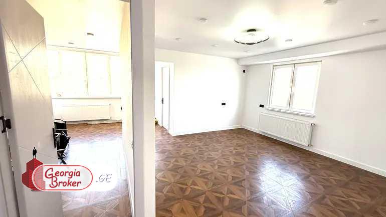 nearly repaired 4-room apartment for sale