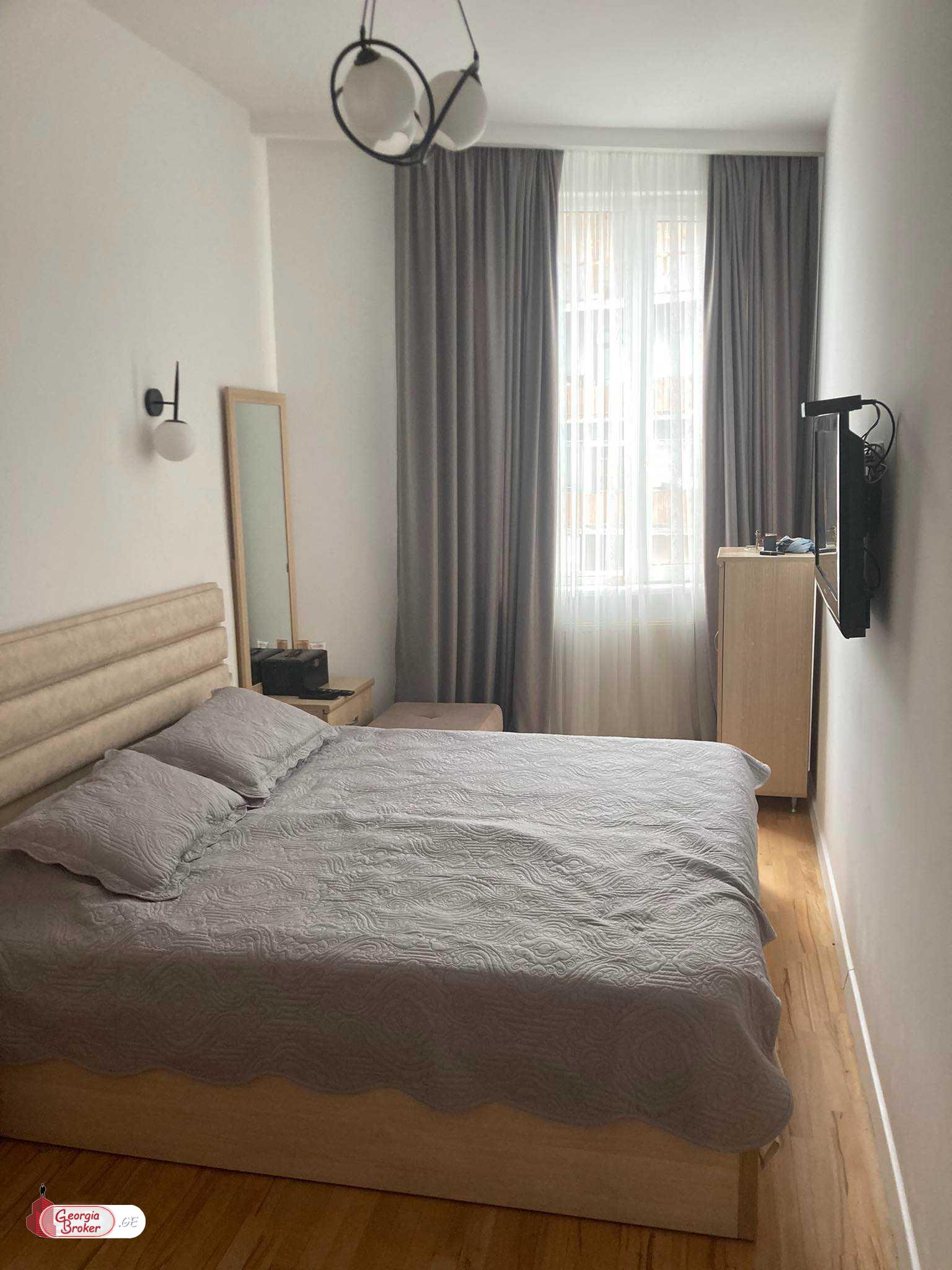 nearly repaired 3-room apartment for sale