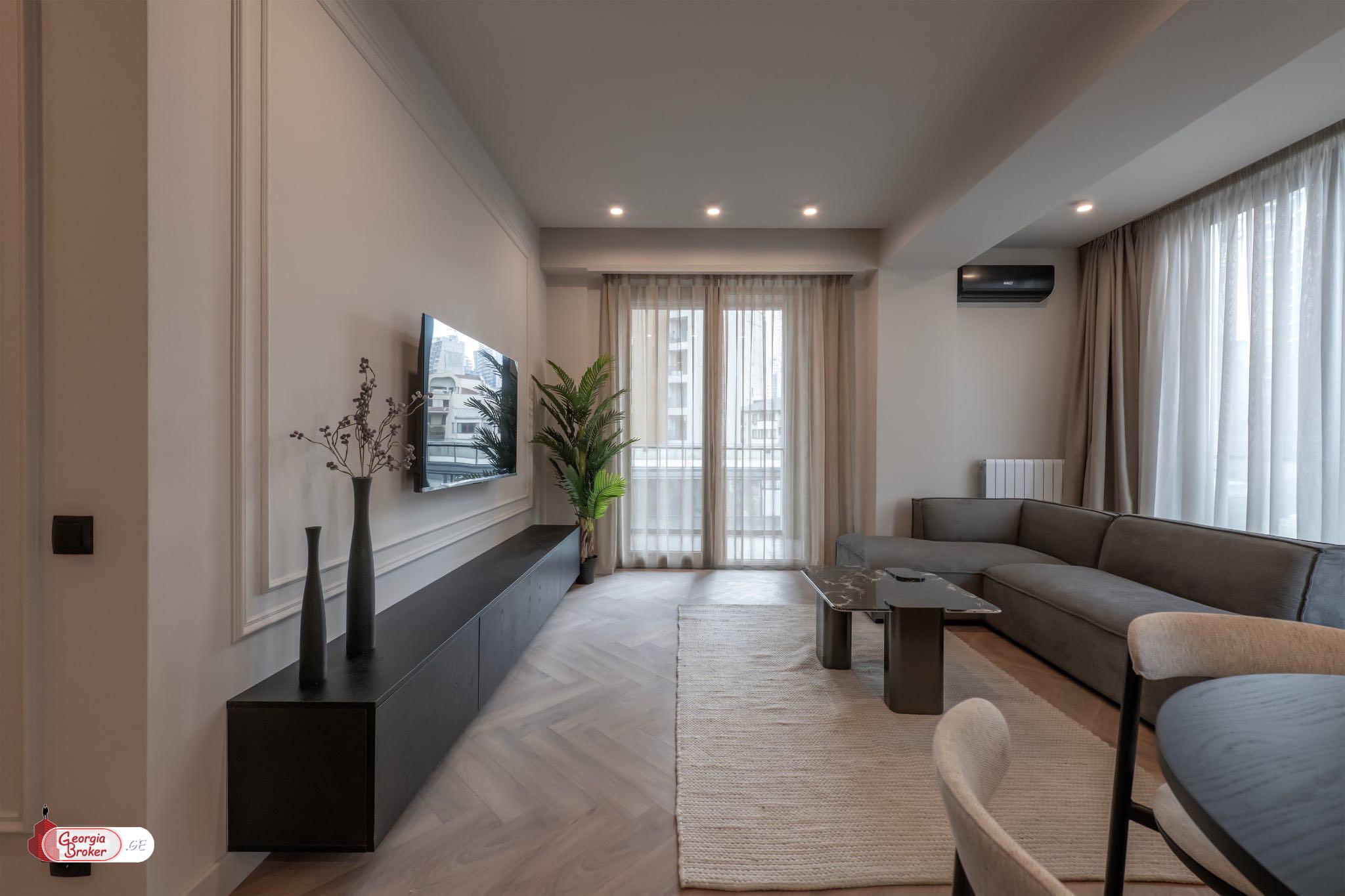 nearly repaired 3-room apartment for sale