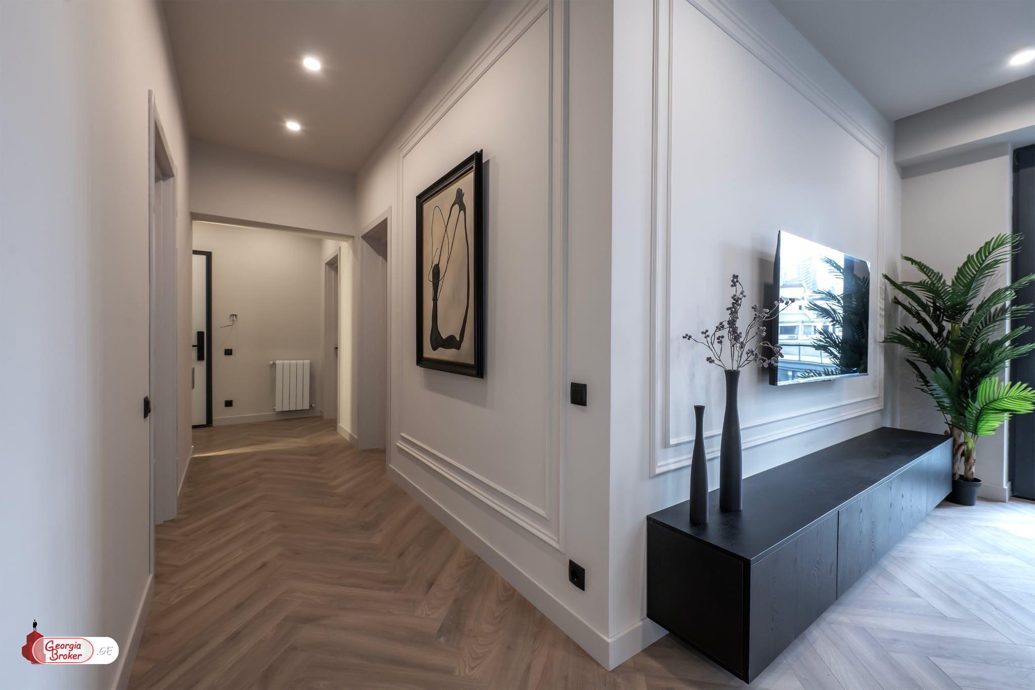 nearly repaired 3-room apartment for sale