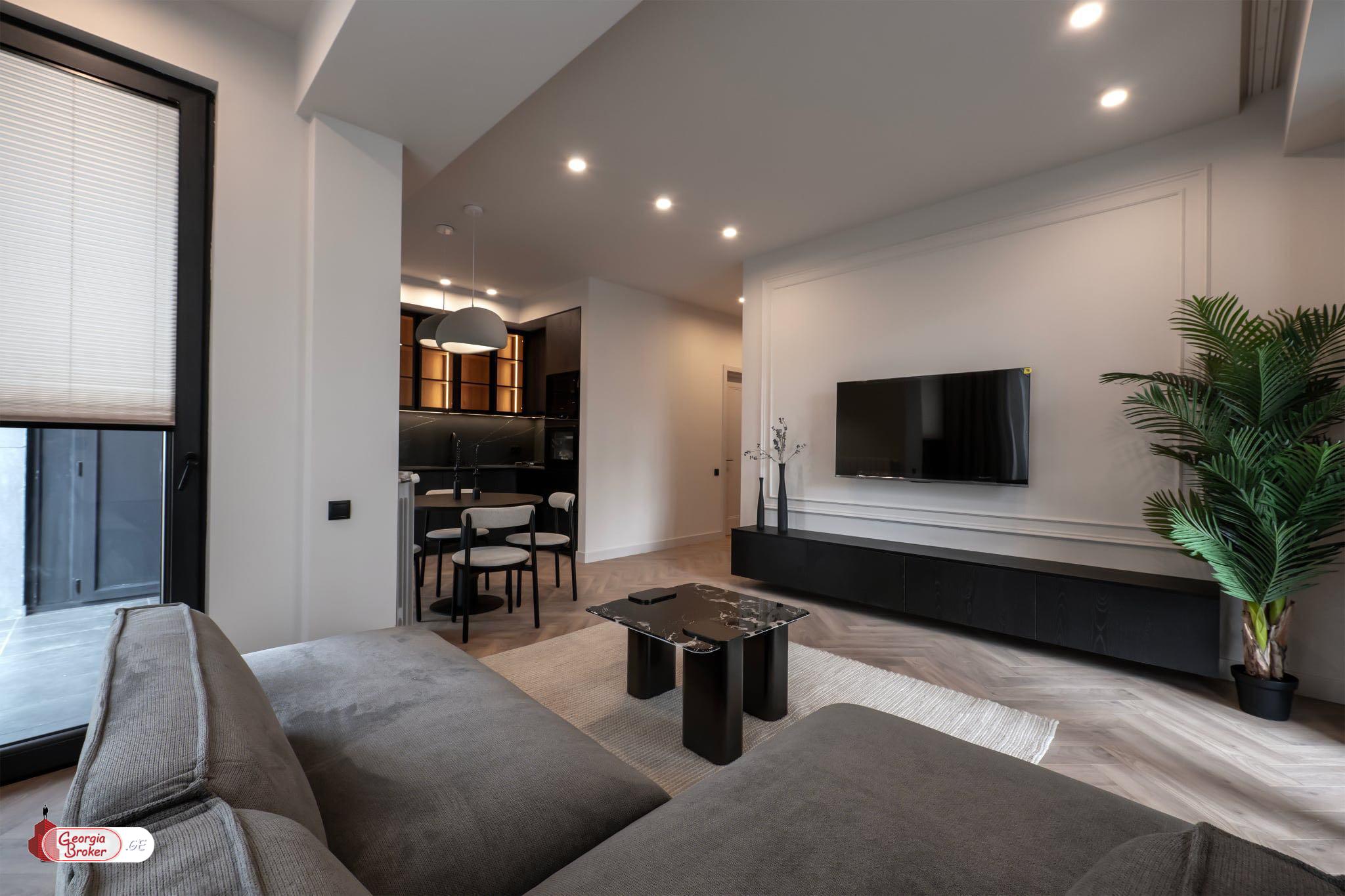 nearly repaired 3-room apartment for sale