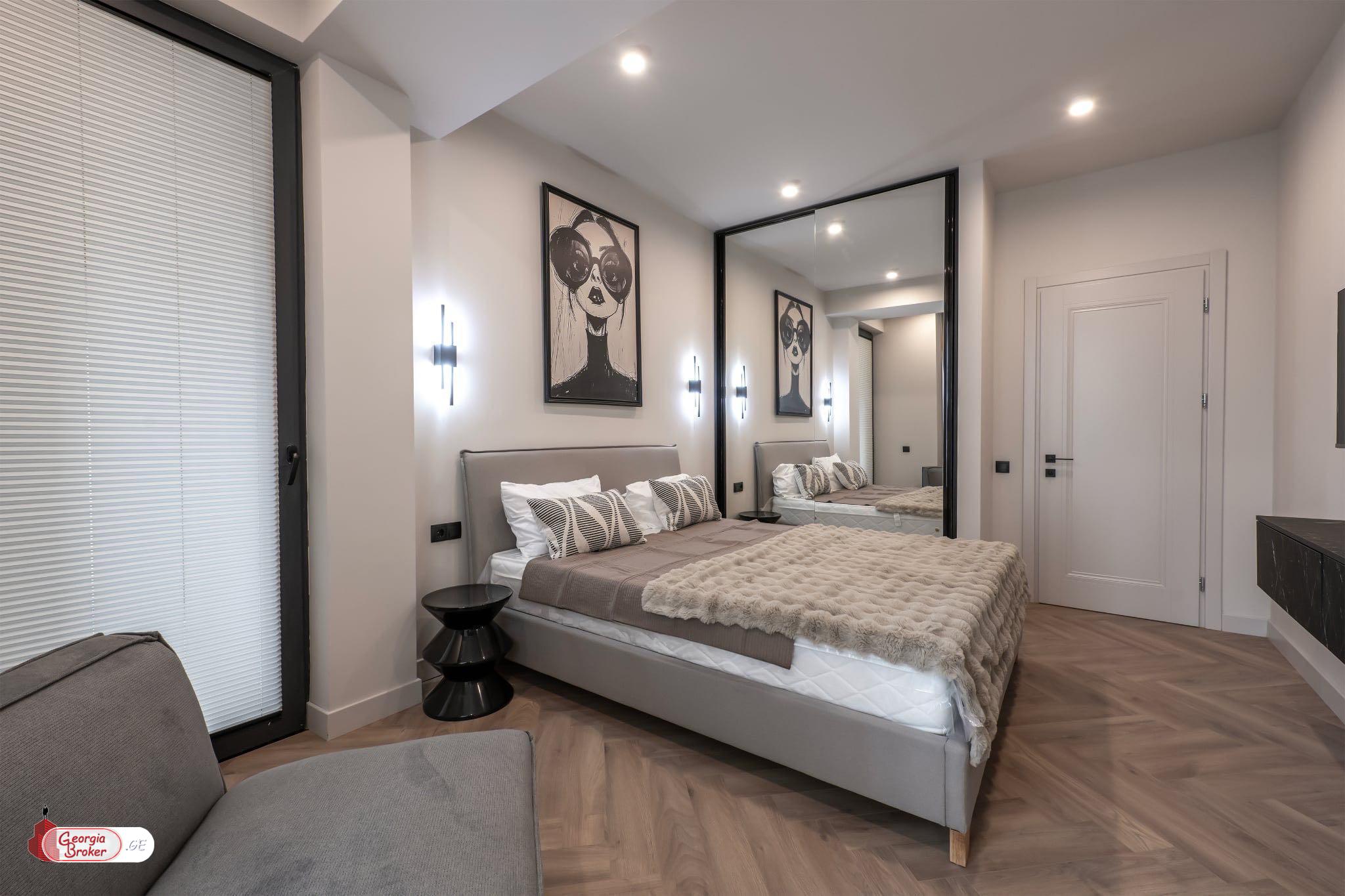 nearly repaired 3-room apartment for sale