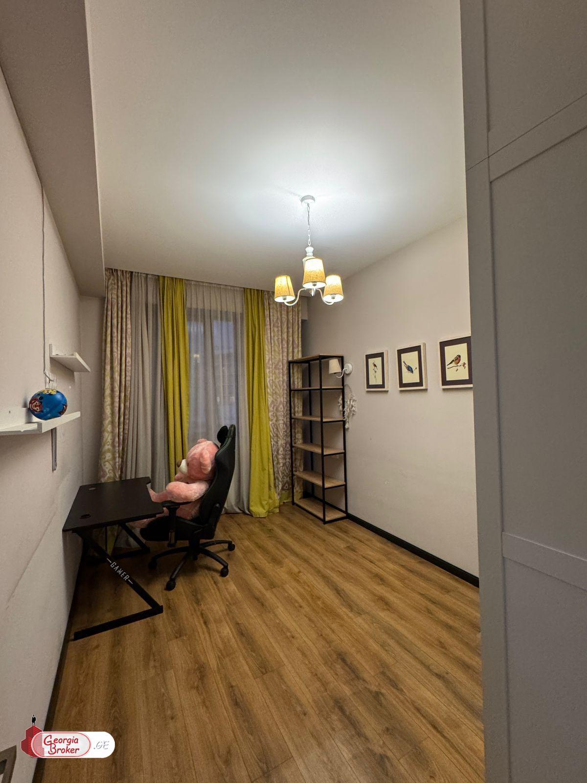 nearly repaired 5-room apartment for sale